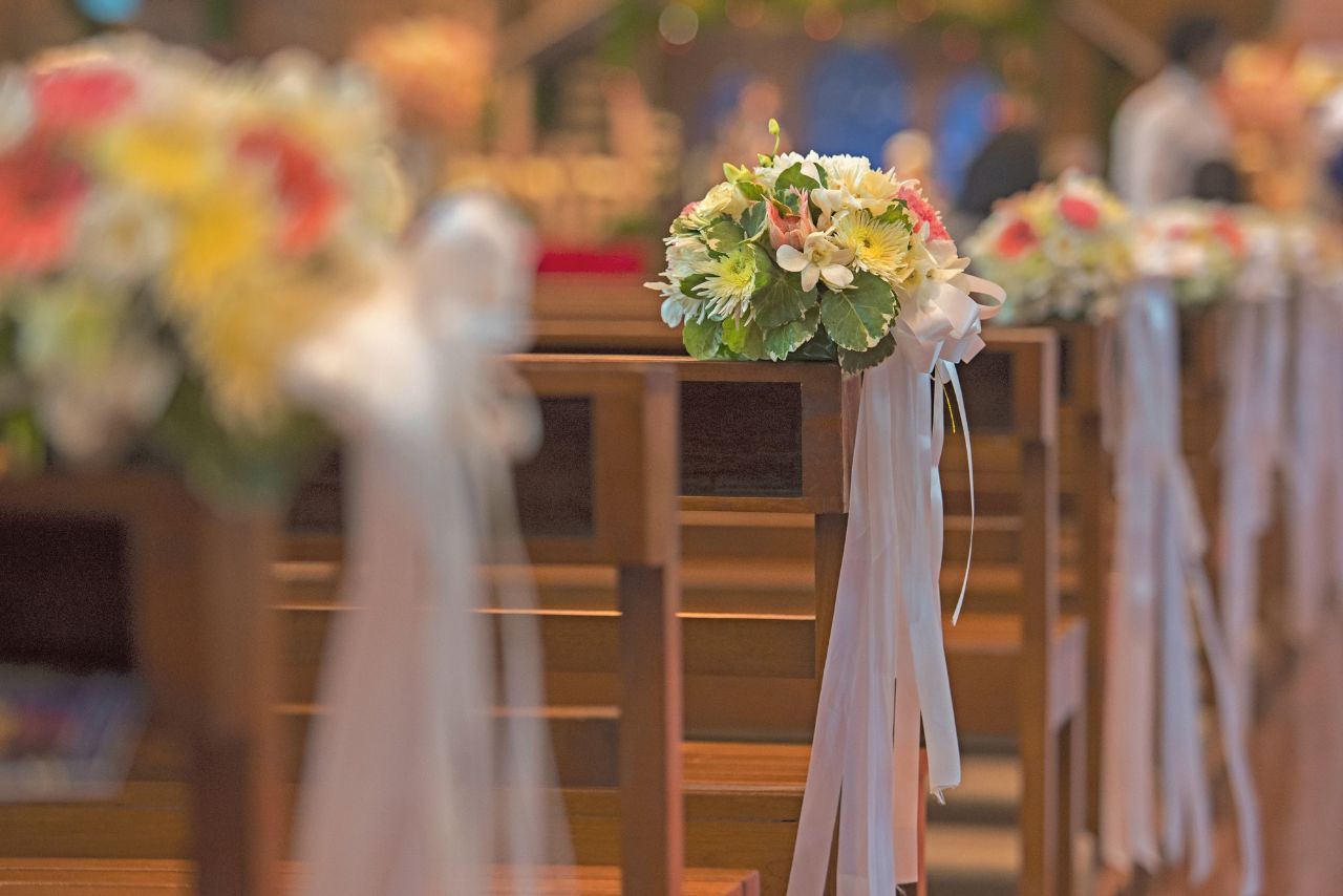 fleurs bouquets décoration église mariage